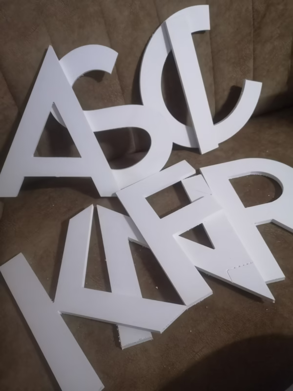 lettrage logo forex pvc larache maroc lettrage pvc entierement personnalise deco murale (2)